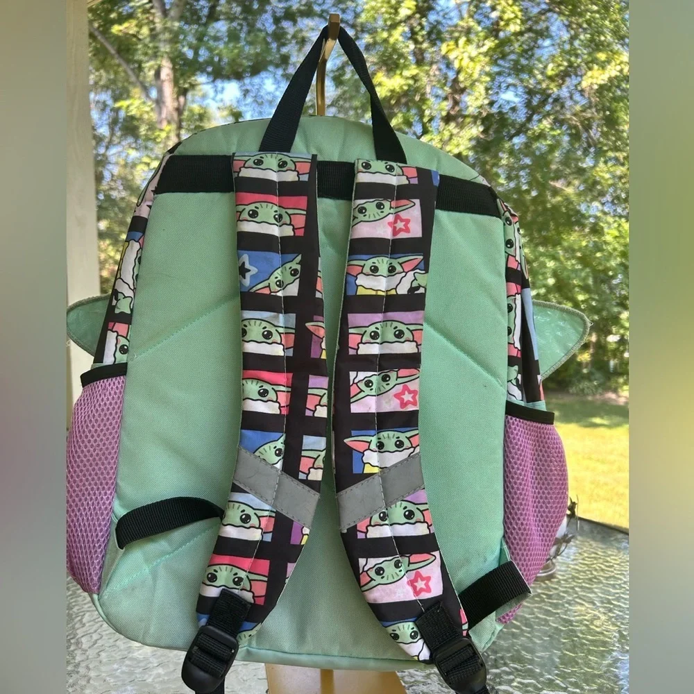 ☀️STAR WARS Mandalorian baby Yoda 17” laptop backpack sequence green.
